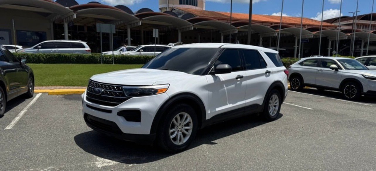 Ford Explorer rental vehicle